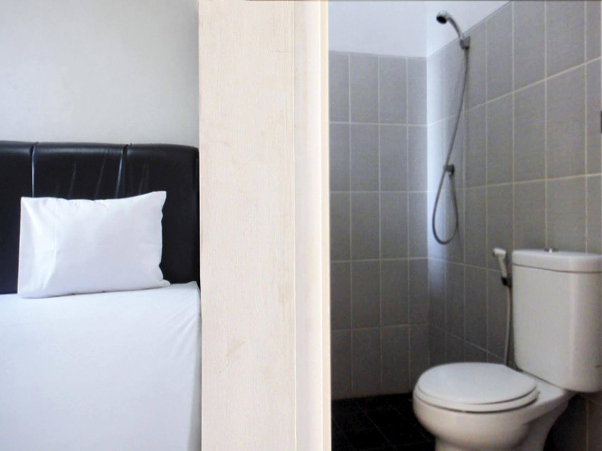 Comfort House Hotel Balikpapan  Kültér fotó