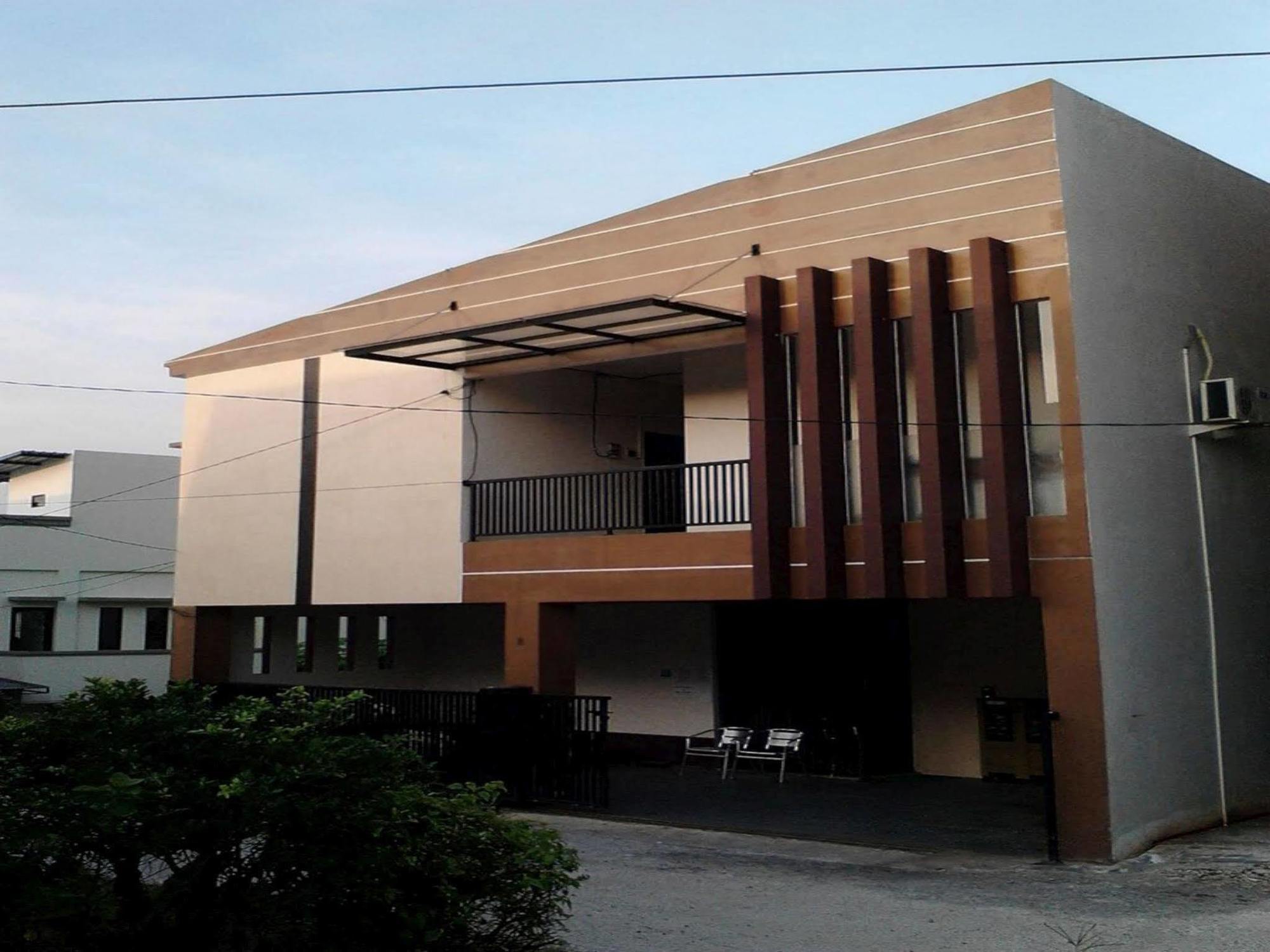 Comfort House Hotel Balikpapan  Kültér fotó